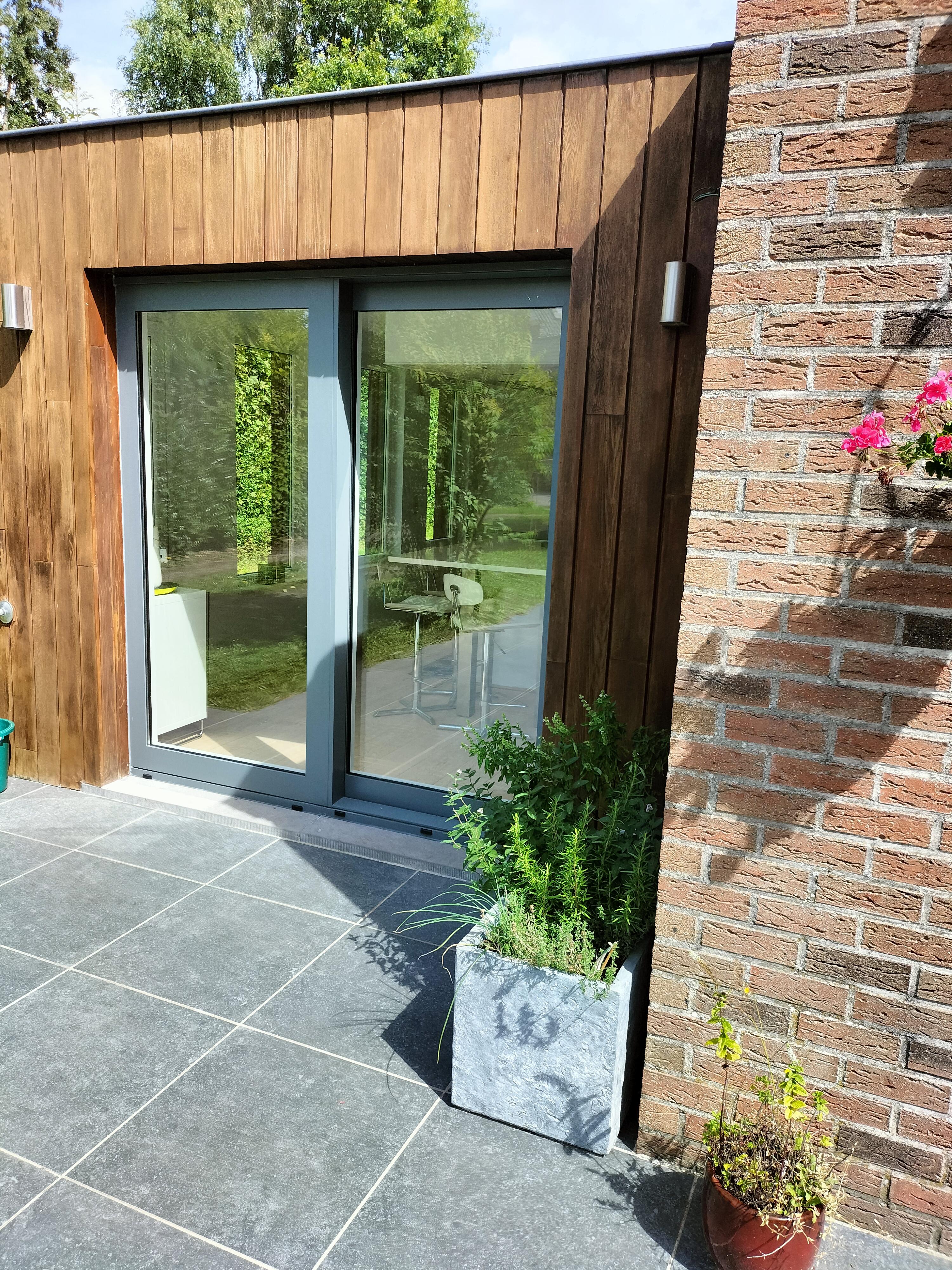 Ouvrez grand sur l'extérieur